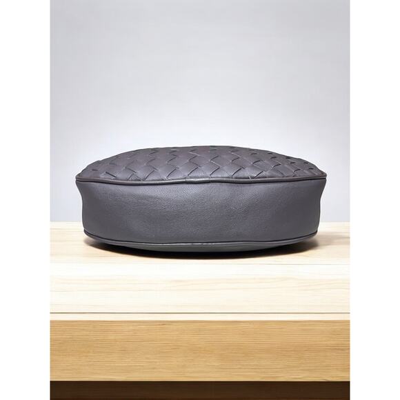 Bottega Veneta Intrecciato Leather Belt Bag - Picture 5 of 16